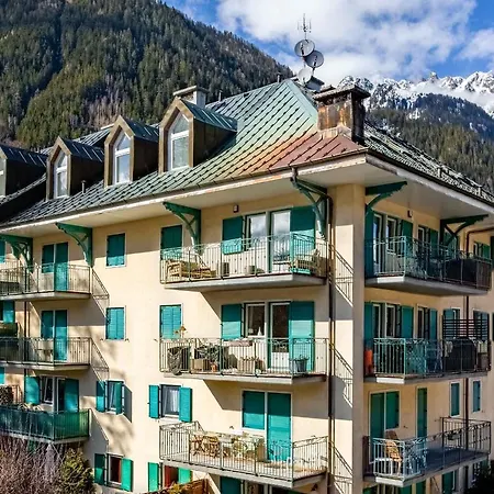 Le Panoramic Mont Blanc - Year Апартаменты Шамони